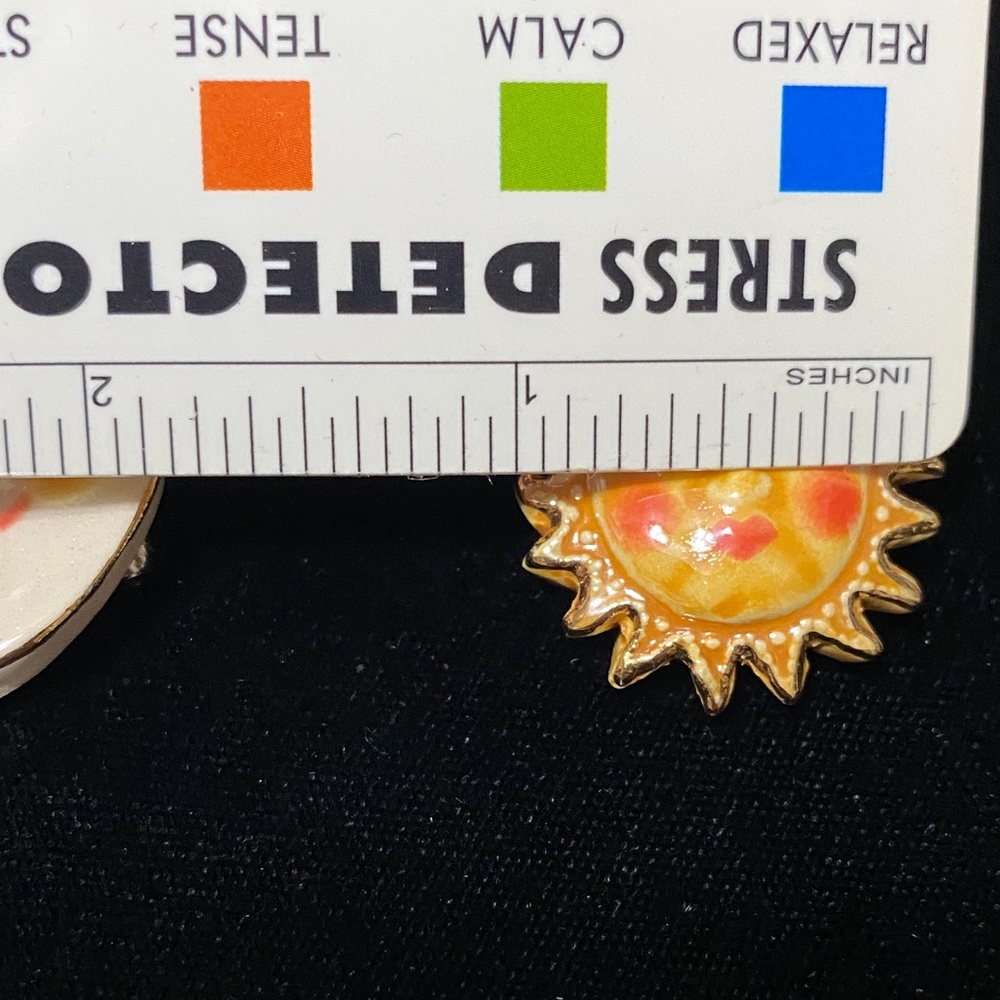 Vintage Sun and Moon ceramic Enamel Brooch pin set - Picture 11 of 14